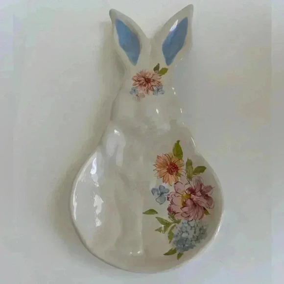 Southern Living Hand Painted Bunny Spoon Rest - Picture 1 of 3